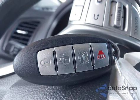 2016 Nissan Altima 2.5/2.5 S/2.5 Sl/2.5 Sr/2.5 Sv из США, поврежденный, VIN 1N4AL3AP6GC245618